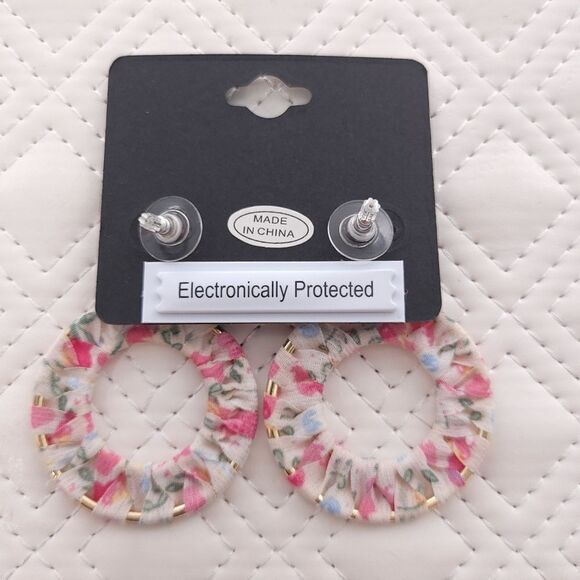 Nicole Miller New York Floral Hoop Earrings - Picture 4 of 4